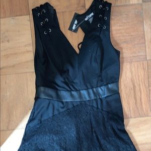 Hottopic black sleeveless lace dress